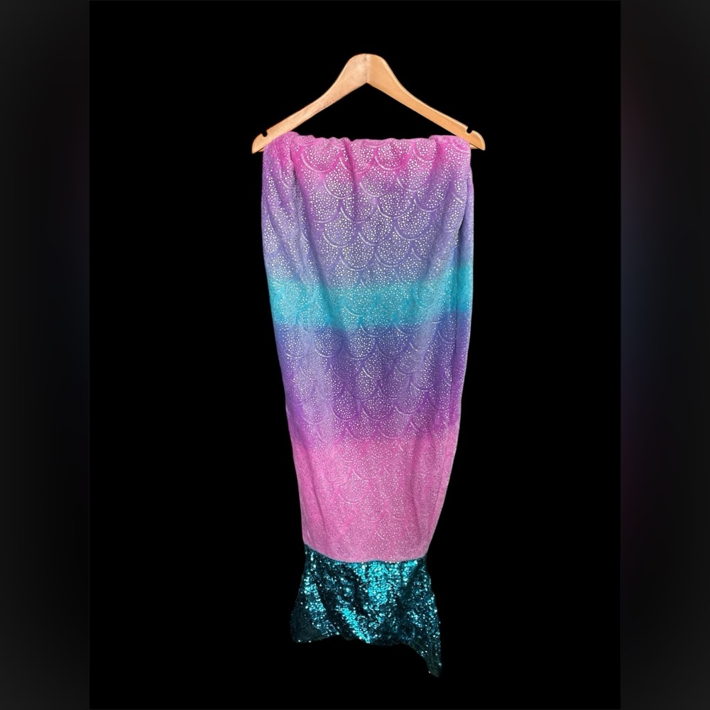 Gradient Mermaid tail blanket,Swim Cover-Up - Picture 2 of 2